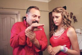 serenay sarikaya cumcuma