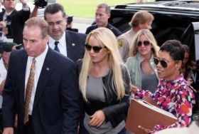 lindsay lohan hapis cezasi