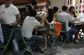 Murat Han manken sevgilisi ile elele murat han manken sevgilisi elele