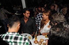 Demet Akalın yeni sevgilisi ile gecelerde demet akalin yeni sevgilisi1