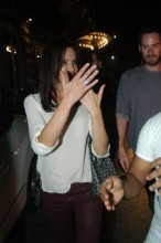 hande ataizi nisanlandi