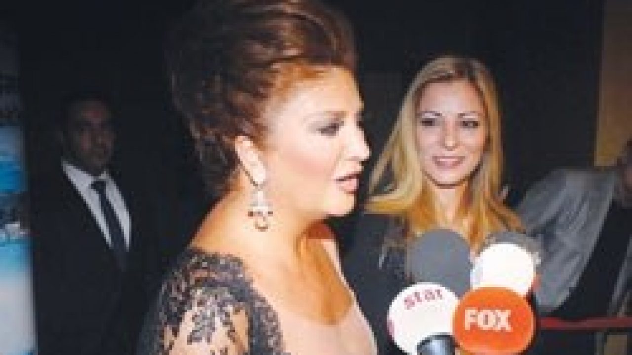 Sibel Can Kıbrıs 'a hayran sibel can kibris