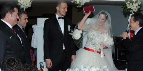 batuhan karadeniz eda bas evlendi