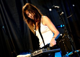 Charlotte Gainsbourg Türkiye'ye geliyor charlotte gainsbourg turkiye konseri