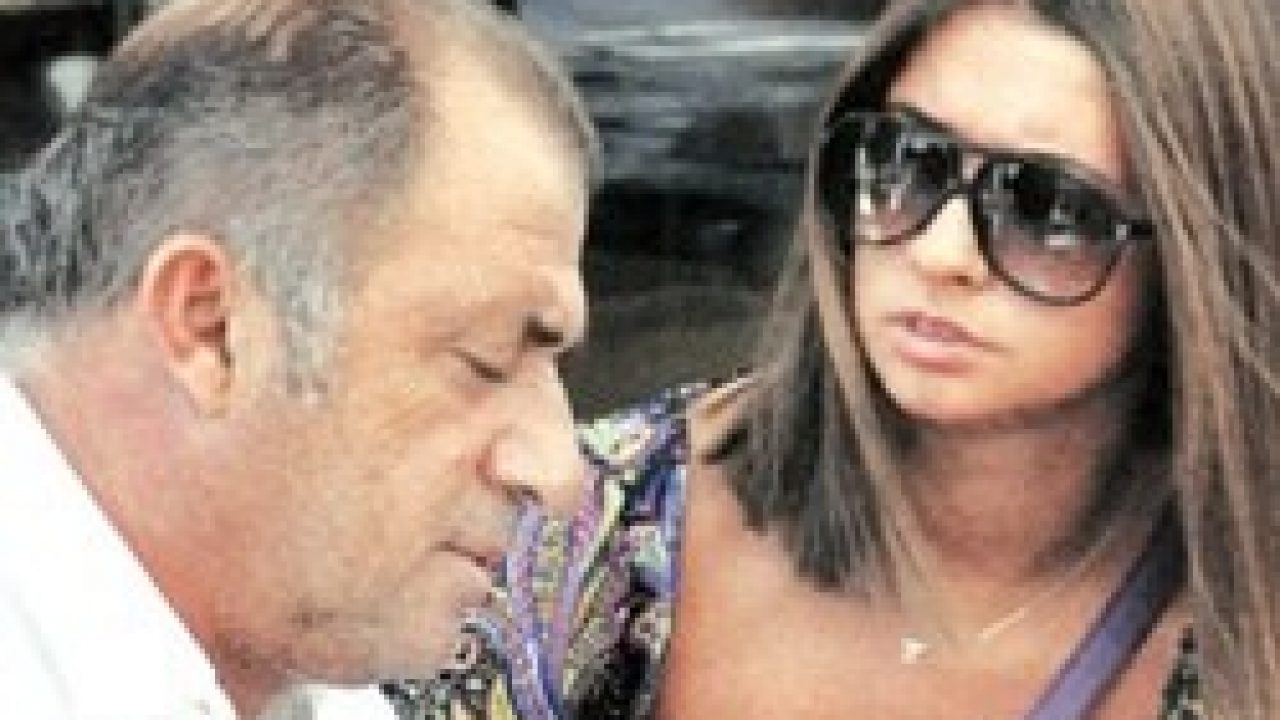 Buse Terim gitmek istiyor buse terim gitmek istiyor