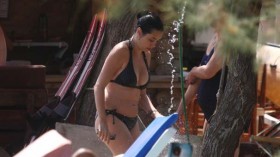 Özgü Namal halk plajında ozgu namal halk plajinda