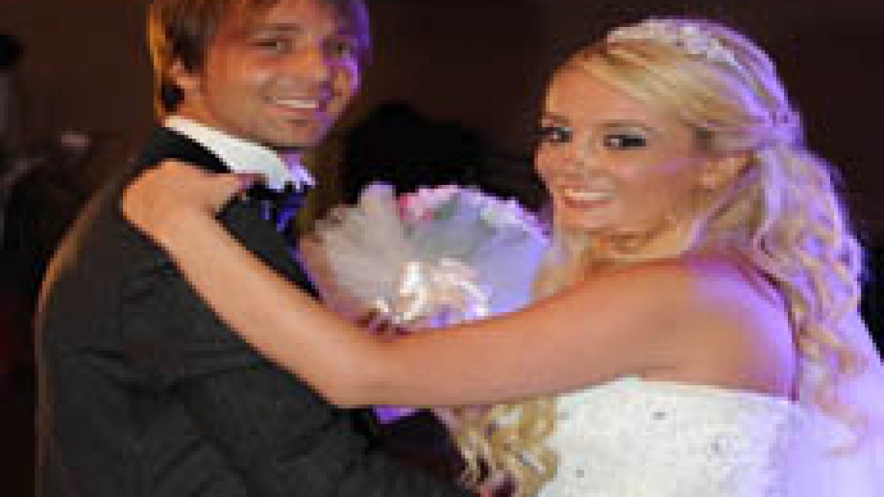 Ali Cansun Begeçarslan dünya evine girdi ali cansun begecarslan evlendi