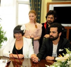 Işın Karaca boşanıyor isin karaca bosaniyor