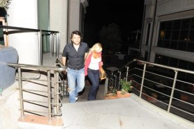 Nihat Doğan sevgilisiyle elele nihat dogan sevgilisi