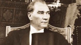 Atamızı saygıyla anıyoruz ataturk saygiyla aniyoruz