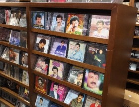 Müslüm Gürses'in eski albümleri yok satıyor 2 Müslüm Gürses'in eski albümleri yok satıyor