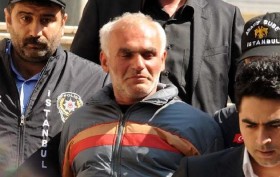 Öpmek istedim,karşı koydu 2 Öpmek istedim,karşı koydu