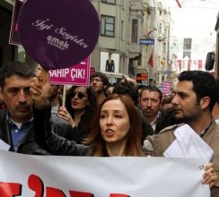 Sanatçılar Emek Sineması için yürüdü 2 Sanatçılar Emek Sineması için yürüdü