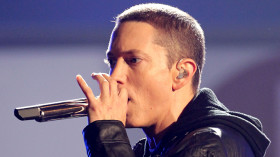 Eminem Facebook'a dava açtı 2 Eminem Facebook'a dava açtı