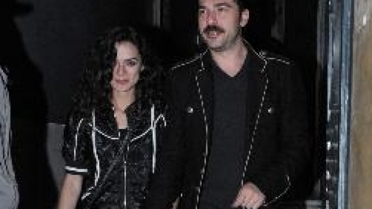 En centilmen erkek Engin Altan Düzyatan 2 En centilmen erkek Engin Altan Düzyatan