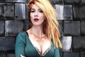 Hande Yener: Çok üzgünüm 2 Hande Yener: Çok üzgünüm