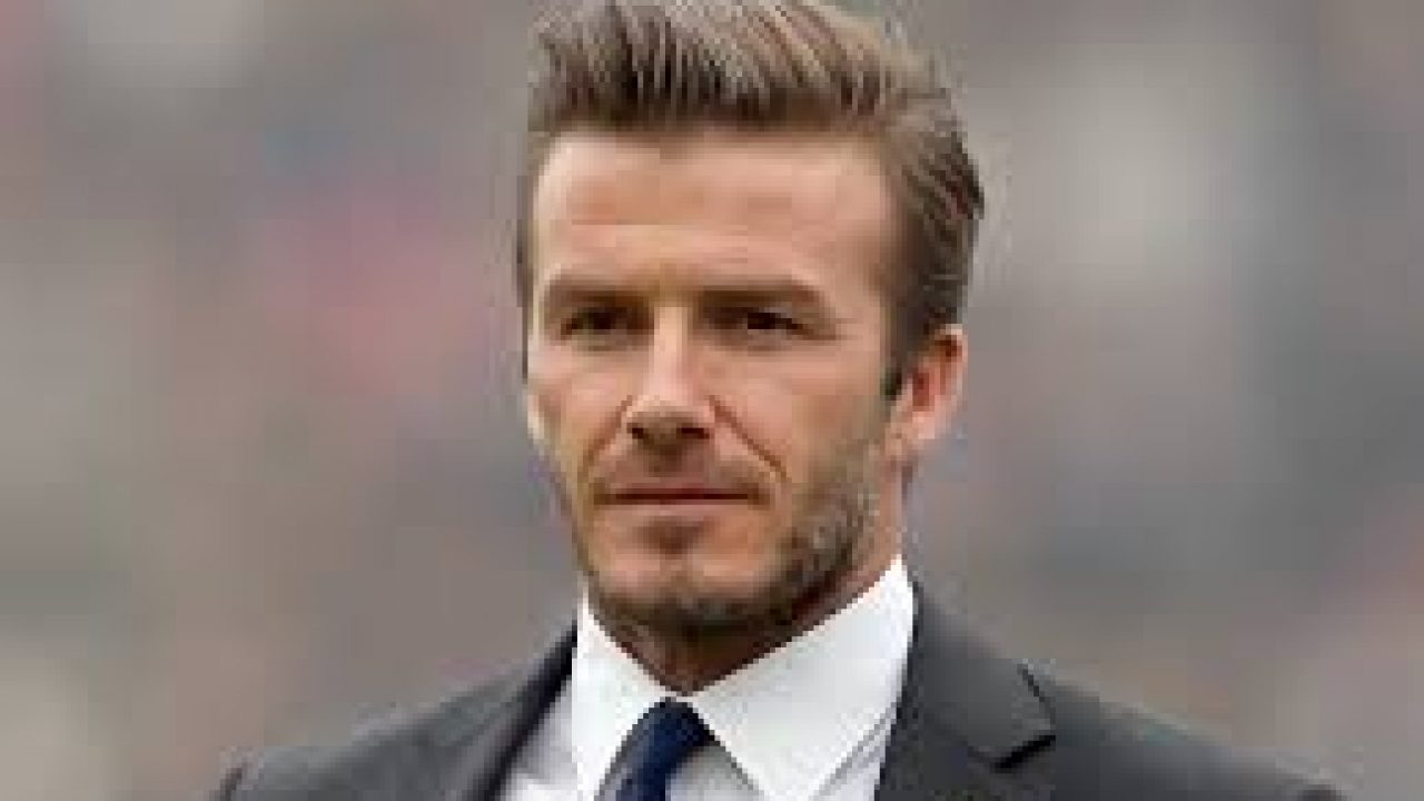 Yılın en şık adamı David Beckham 2 david-beckham-kiyafet