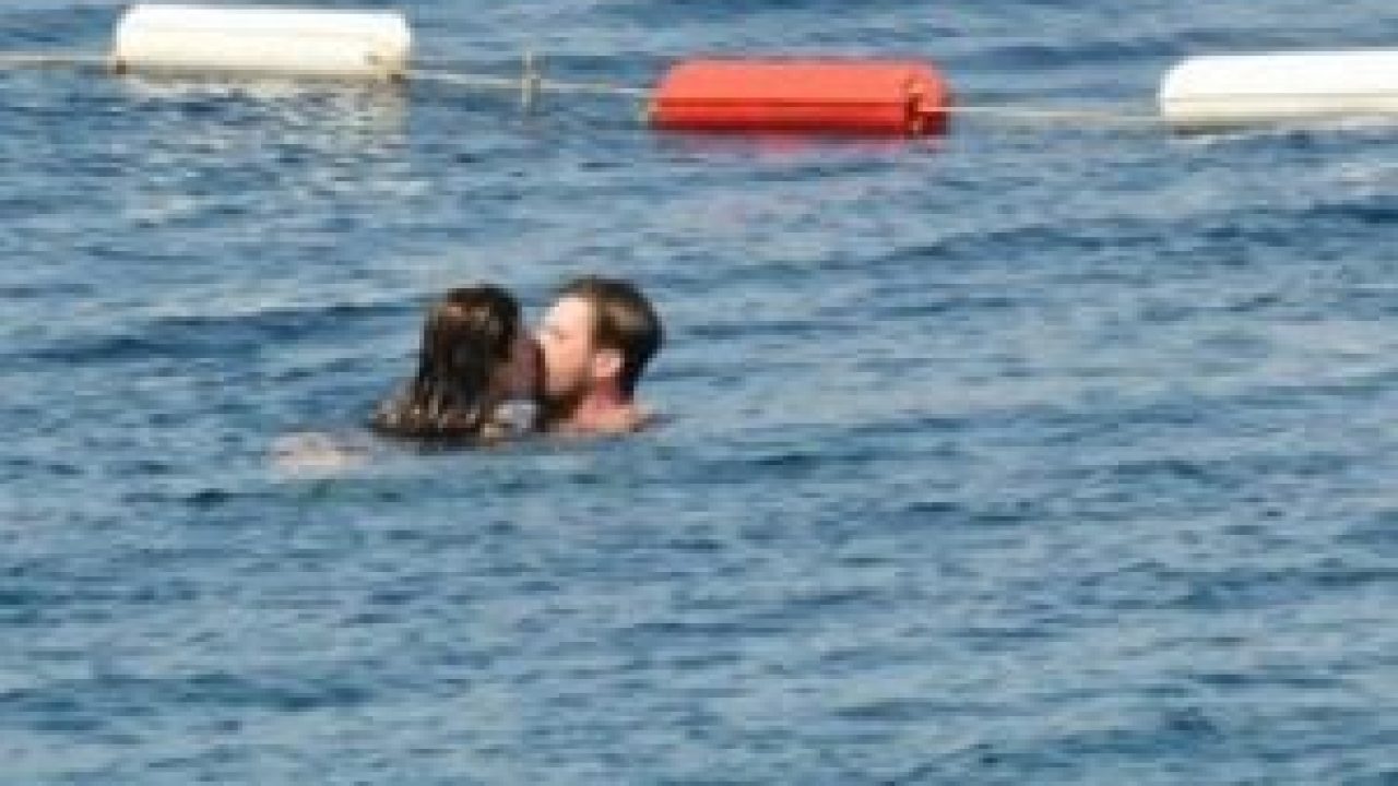 Kıvanç Tatlıtuğ Bodrum'da stres atıyor 2 Kıvanç Tatlıtuğ Bodrum