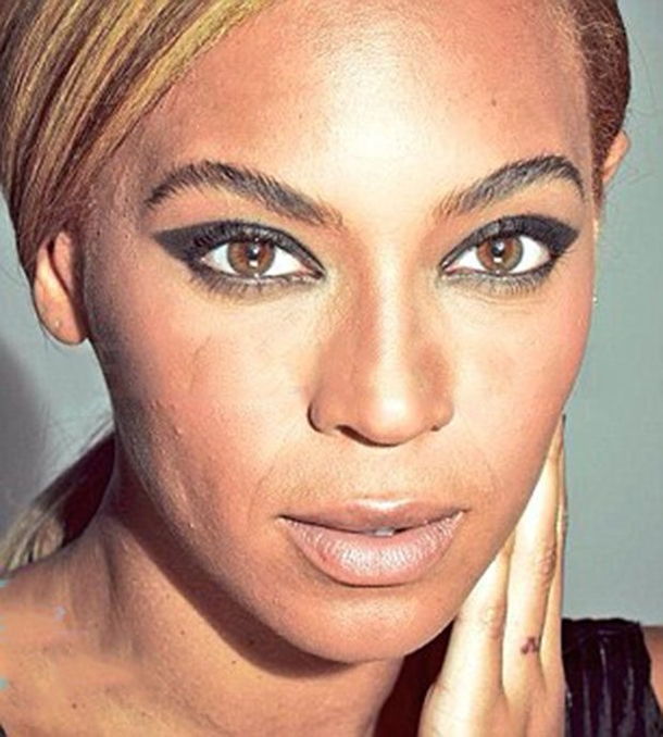 Beyonce'nin photoshop'suz fotoğrafları sızdı 4 beyonce-seksi-foto