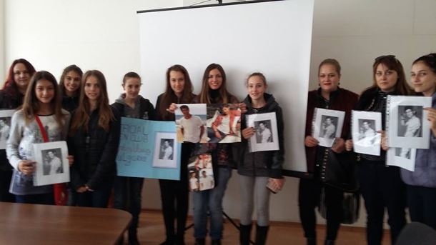 Bulgar hayranları Çağatay Ulusoy'u bekliyor 3 Çağatay Ulusoy Bulgaristan