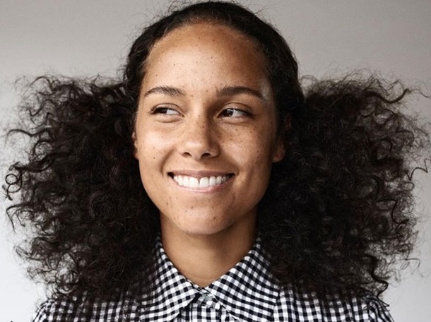 Alicia Keys'ten devrim gibi karar! 3 alicia-keys-makyaj