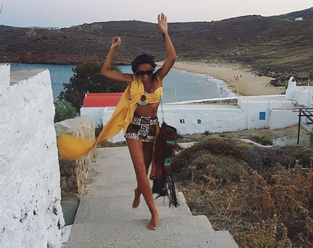 Eda Taşpınar Yunanistan'da villa kiraladı 3 Eda Taşpınar Mikonos