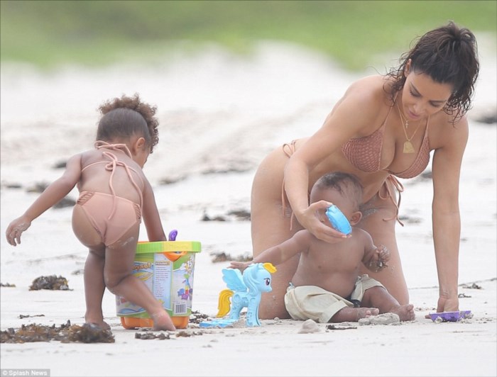 Kim Kardashian Meksika'da 3 Kim Kardashian