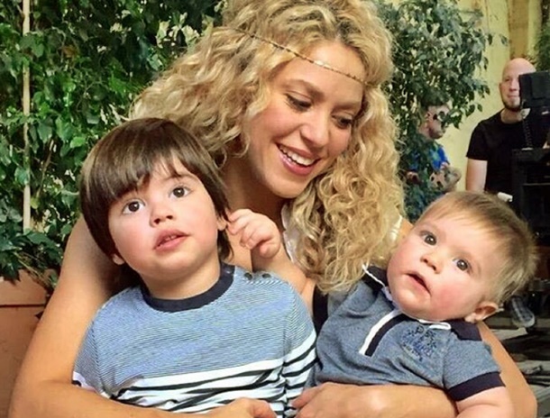 Gerard Pique Shakira çiftinin çocukları / Shakira Instagram Photos