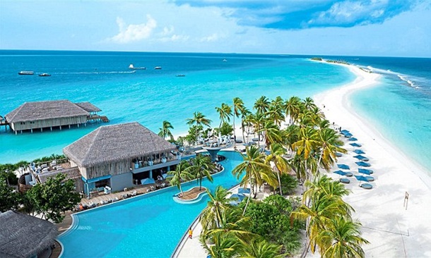 Ünlü İngiliz Model 160 Arkadaşını Maldivler Tatiline Götürecek 3 Ünlü İngiliz Model 160 Arkadaşını Maldivler Tatiline Götürecek