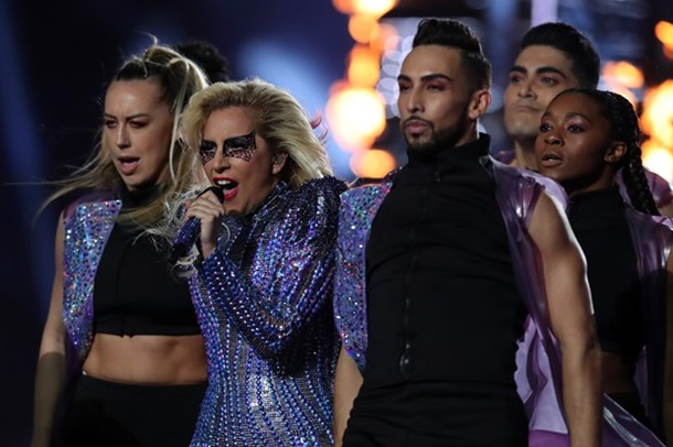 Super Bowl’da Lady Gaga Damgası
