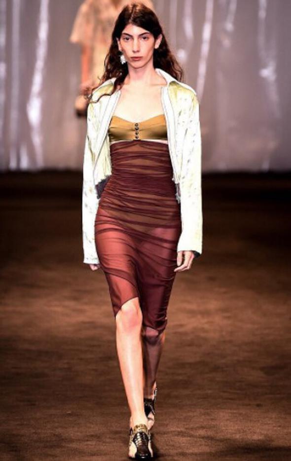 turk model milano moda haftasi
