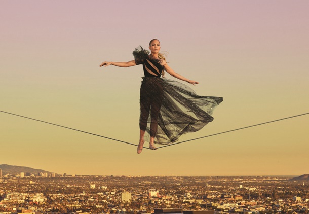 Jennifer Lopez: Yaşlanırken yanımda birisinin olmasını çok isterim 3 Jennifer Lopez: Yaşlanırken yanımda birisinin olmasını çok isterim