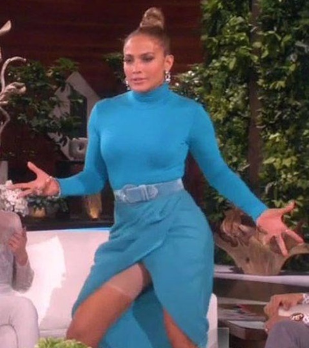 Jennifer Lopez canlı yayında dans ederken frikik verdi