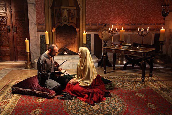 Muhteşem Yüzyıl ‘ın Hürrem Sultan ‘ı müslüman oluyor / Magazin Haberleri