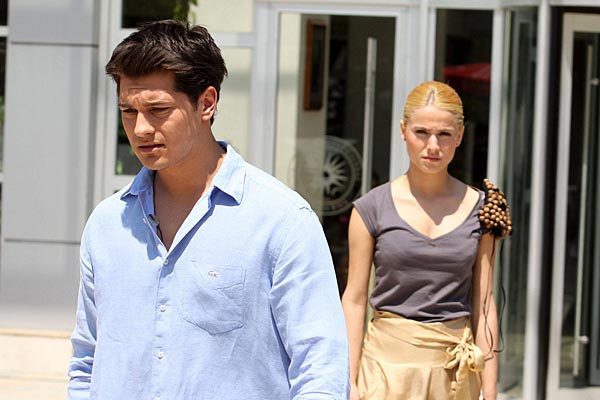 Feriha 'nın yalanlarını herkes öğreniyor 11 Feriha ‘nın yalanlarını herkes öğreniyor