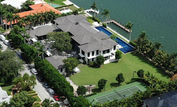 Iglesias ve Kournikova’nın 26 milyon dolarlık evi!