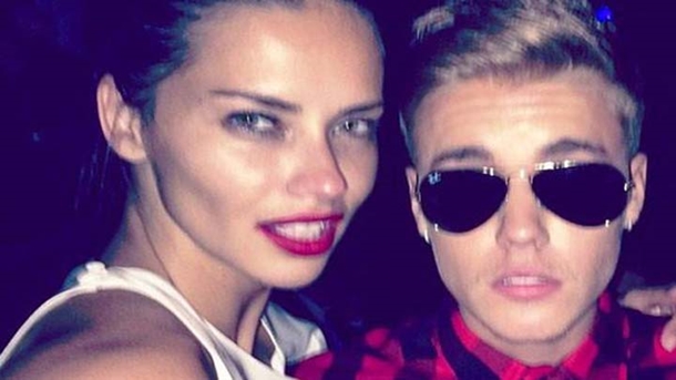 Justin Bieber ve Adrina Lima Côte d’Azur'da 5 Justin Bieber ve Adrina Lima Côte d’Azur’da