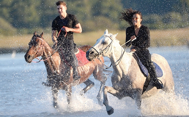 İbiza ve Sardinya tatiliyle birlikte aşkları da bitti! 9 İbiza ve Sardinya tatiliyle birlikte aşkları da bitti!