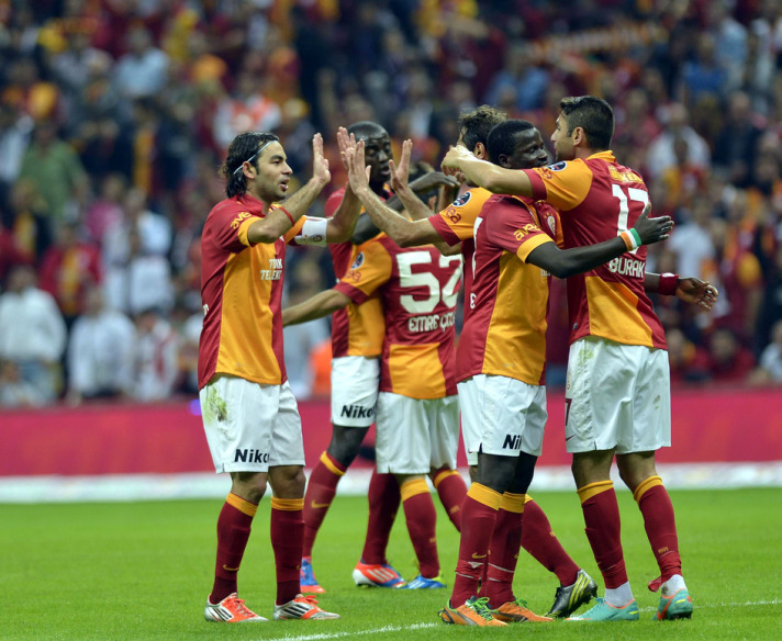 Galatasaray Akhisar Belediye maçı / Cimbom'dan rahat galibiyet 11 Galatasaray Akhisar Belediye maçı / Cimbom’dan rahat galibiyet