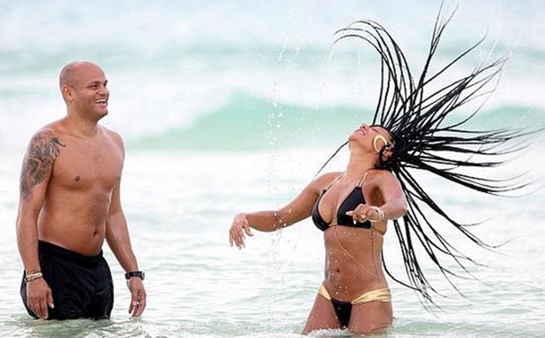 Mel B ve eşi Meksika tatilinde