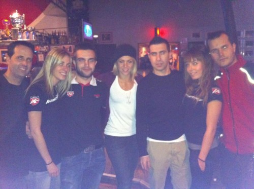 Shakira doğum gününü sevgilisi Pique ile kutladı