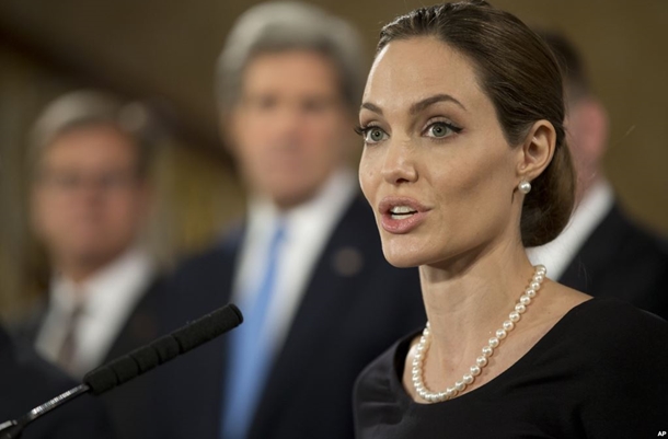 Ünlü oyuncu siyasete mi atılıyor?