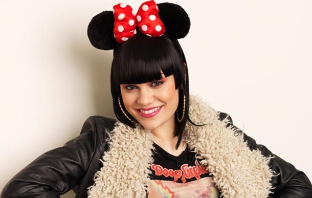 Jessie J anne olmak istiyor!