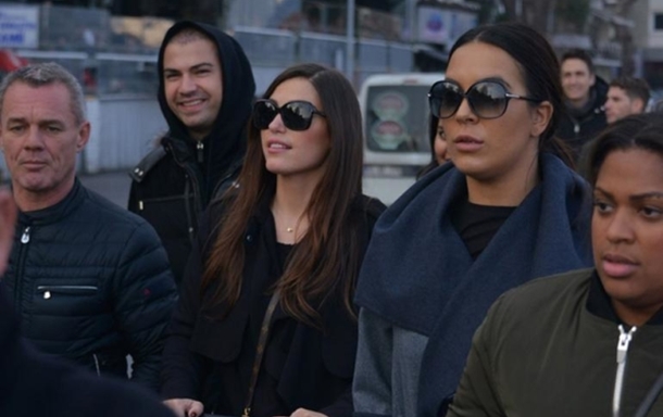 Yolanthe Yenge dev kadrosuyla kahvaltıda!