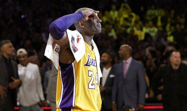 NBA’da bir devir sona erdi! Kobe son kez parkeye çıktı