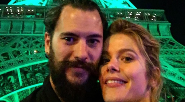 Burcu Biricik sevgilisiyle Paris'te! 11 burcu biricik paris