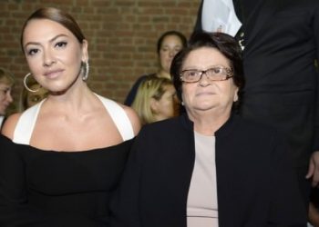 Hadise annesi için seferber oldu