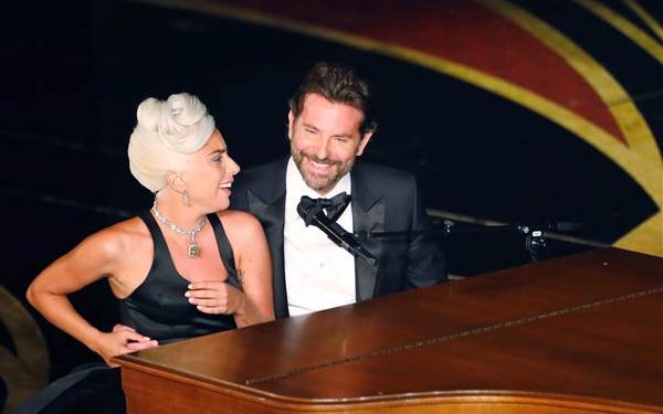 Milyonlar sesleniyor: Irina çık aradan! 1 Milyonlar sesleniyor: Irina çık aradan!