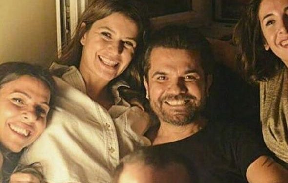 Boşanıyorlar mı? Beren Saat ilk kez konuştu 1 Boşanıyorlar mı? Beren Saat ilk kez konuştu