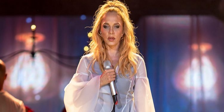 "Ölümsüzlük hapı"nı kullanan Mine Kalpakçıoğlu eleştirilere cevap verdi 1 “Ölümsüzlük hapı”nı kullanan Mine Kalpakçıoğlu eleştirilere cevap verdi